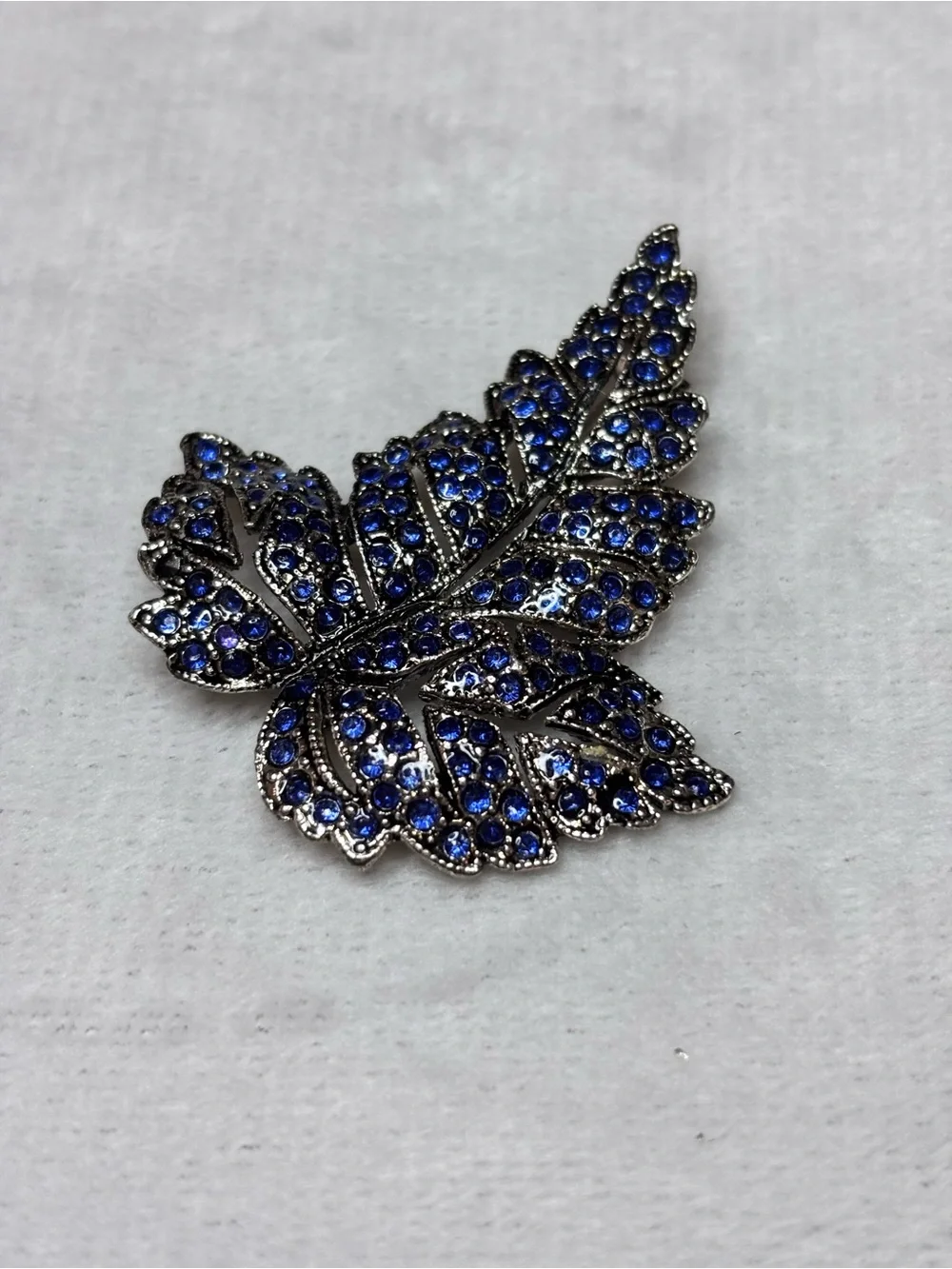 Vintage Cobalt Blue Rhinestone Maple Leaf Brooch Silver Tone